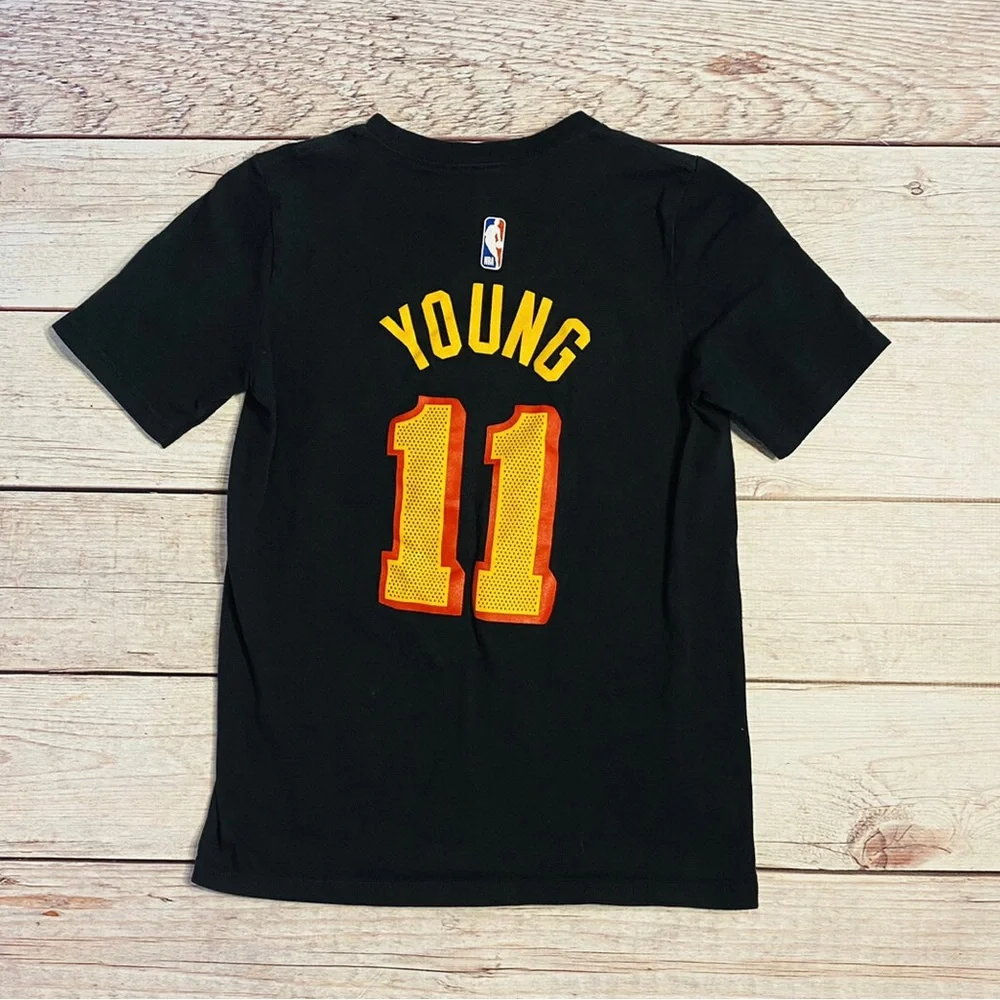 📌NIKE • Hawks  “Young” • Shirt